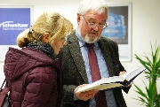 Gemeinsame Lektüre: Prof. Dr. Enno Bünz und die Autorin Dr. Iris Ritschel